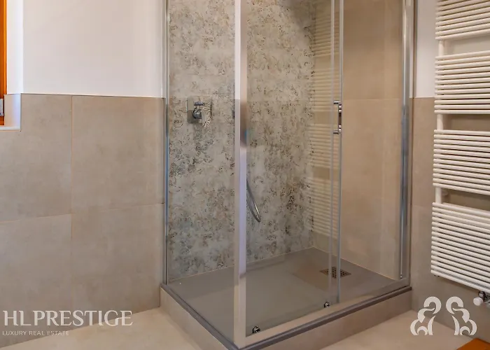 Pedeserva Private - *